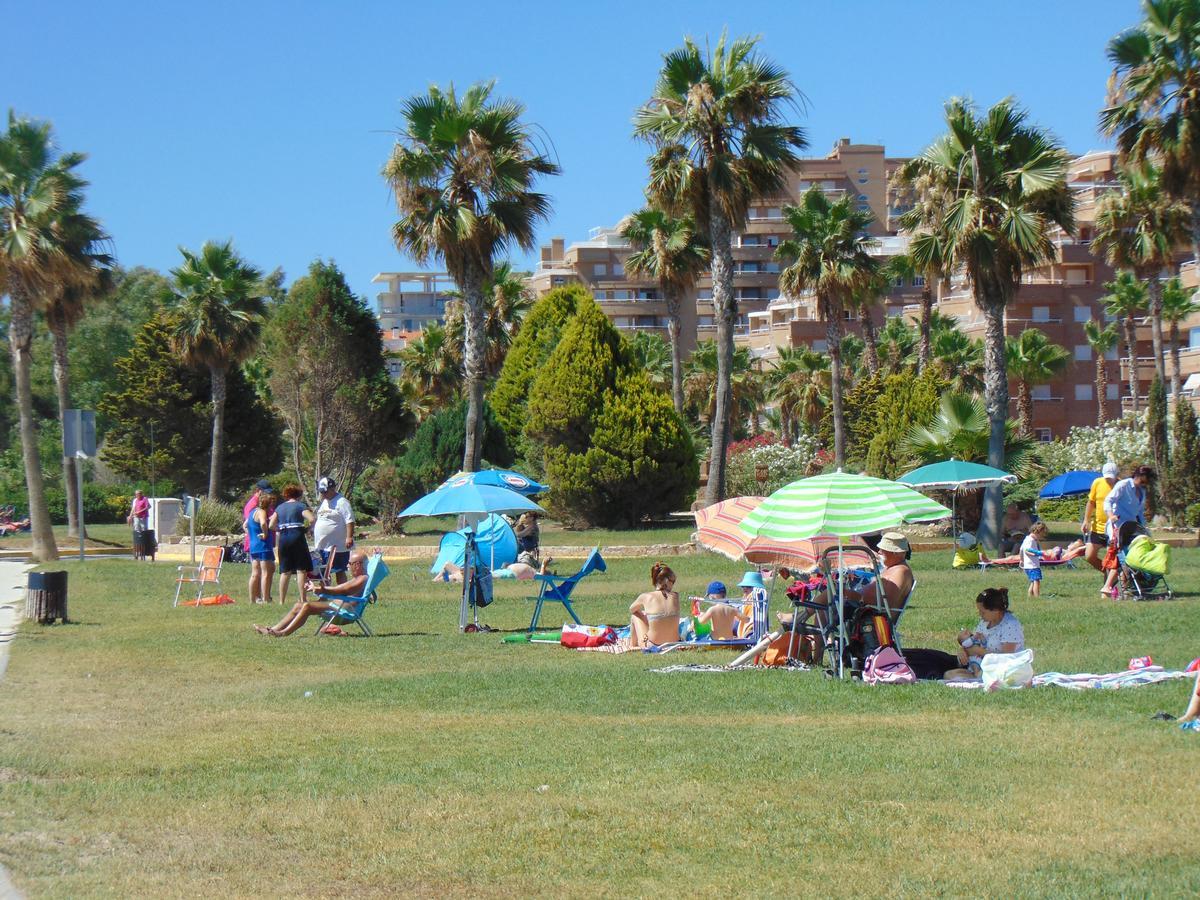 Apartamentos Varios Con 2 Dorm En Marina Dor , La Playa De Amplaries 47 , Vista Lateral Al Mar Oropesa del Mar Exterior foto